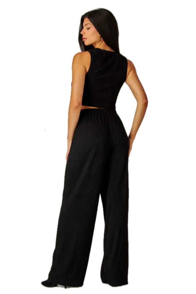 IRIS-17S_BLACK__4_-1000x1500 Background Removed.webp