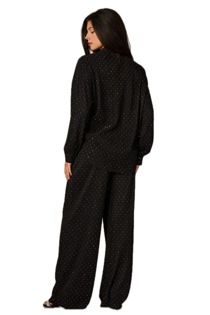 IRIS-11RH_BLACK__4_-1000x1500 Background Removed.webp